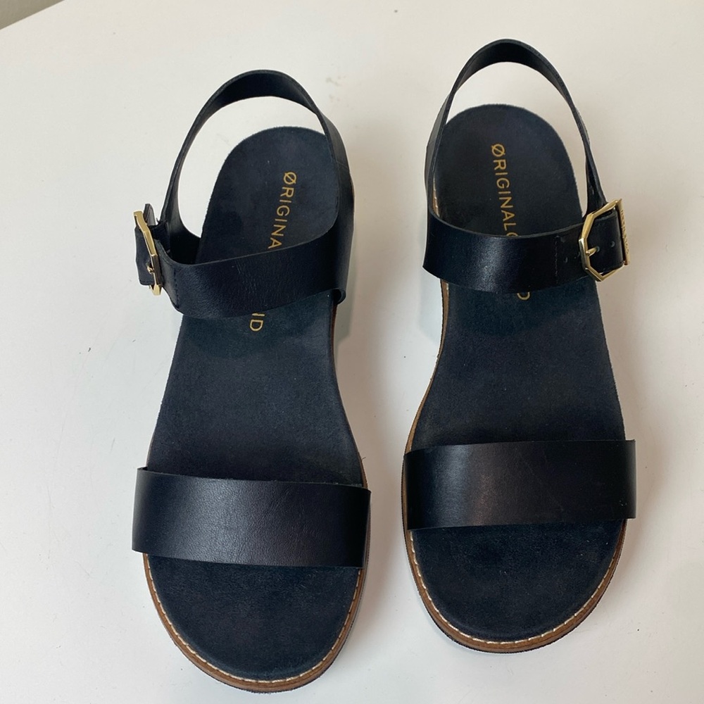 Cole Haan”Grand 360”” Sandals